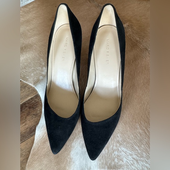 Marc Fisher Suede Heels 8 1/2 - Picture 5 of 16
